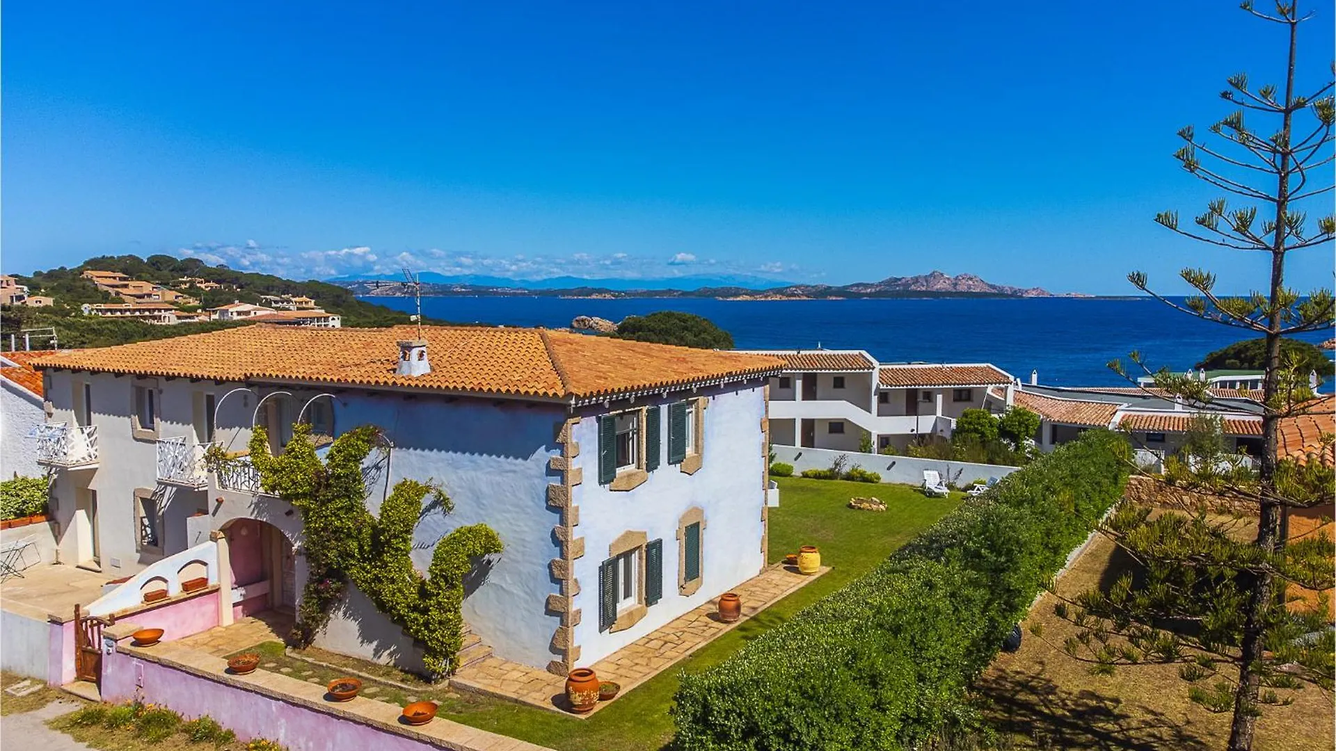 Sardinia Family Villas Villa Lucrezia Baja Sardinia