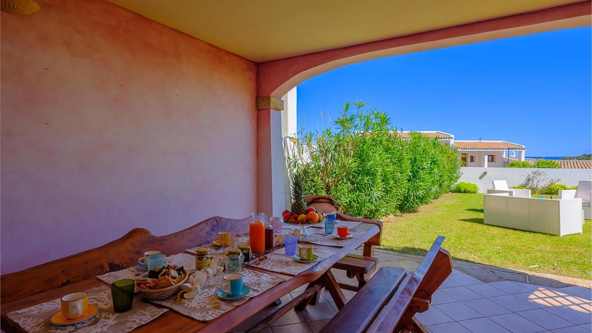 Sardinia Family Villas Villa Lucrezia Baja Sardinia Italy