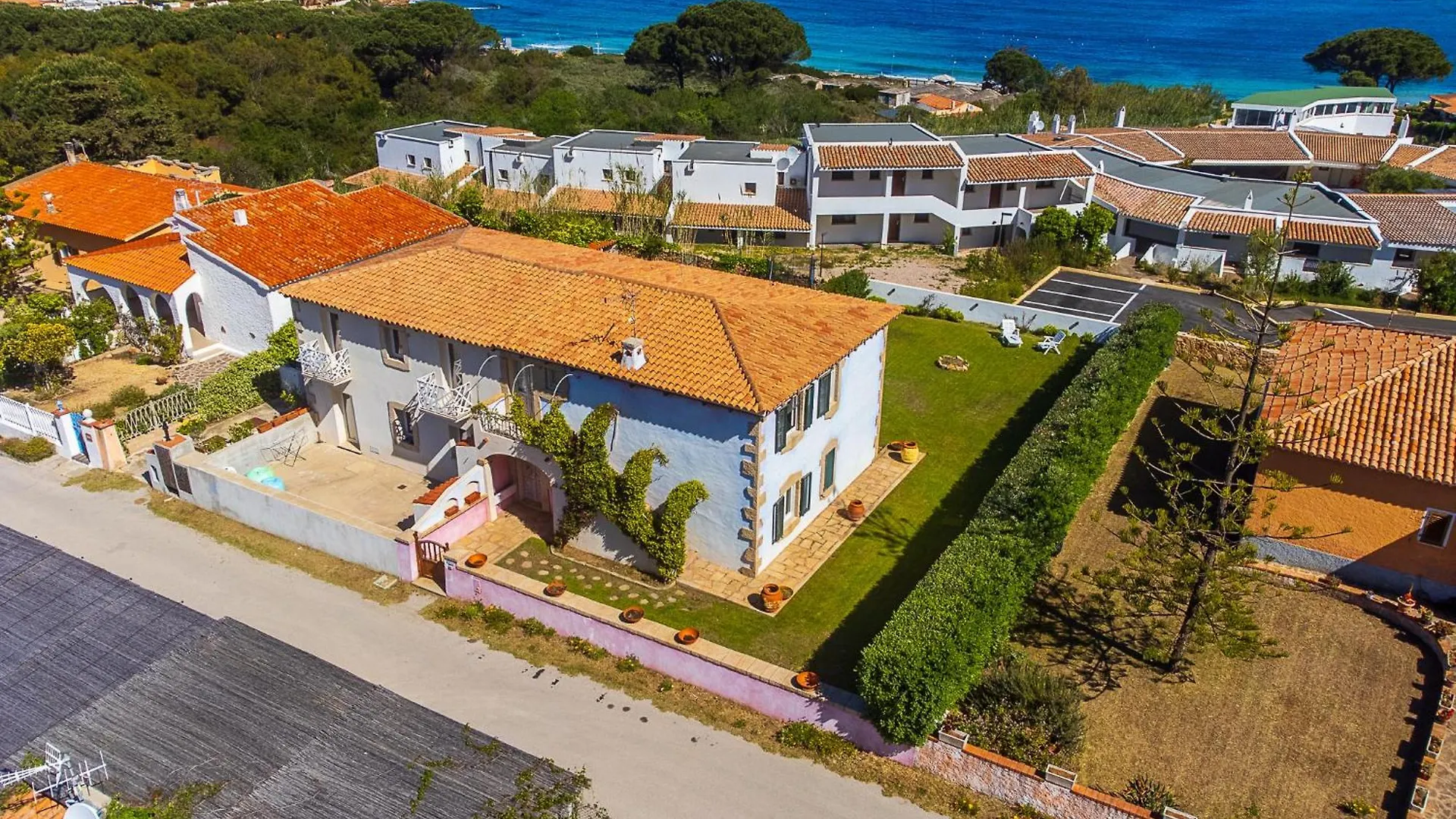 Sardinia Family Villas Villa Lucrezia Baja Sardinia